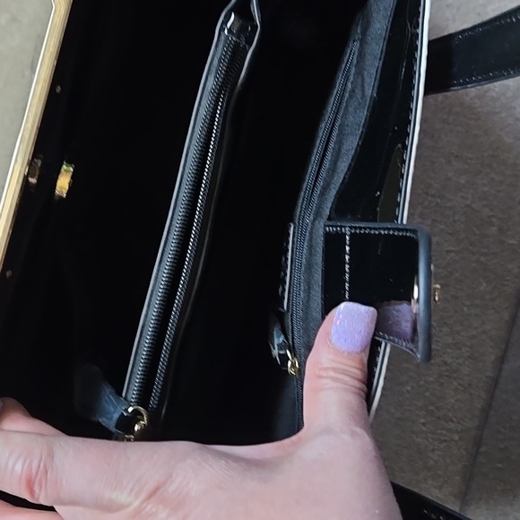 Elegant Black and White Handbag, NWOT - Picture 6 of 7